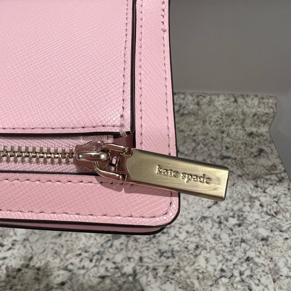 LIKE NEW Kate Spade Staci Wallet 🩷 - Picture 6 of 8